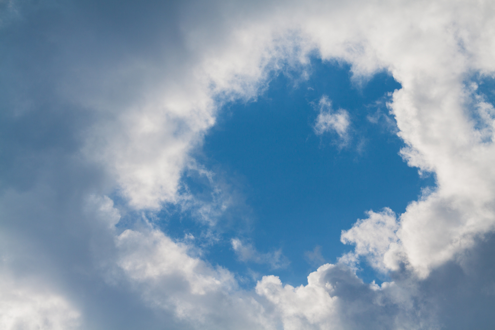 Un mystérieux «trou» observé dans le ciel de Paris: quel est ce phénomène et comment l&rsquo;expliquer  ?