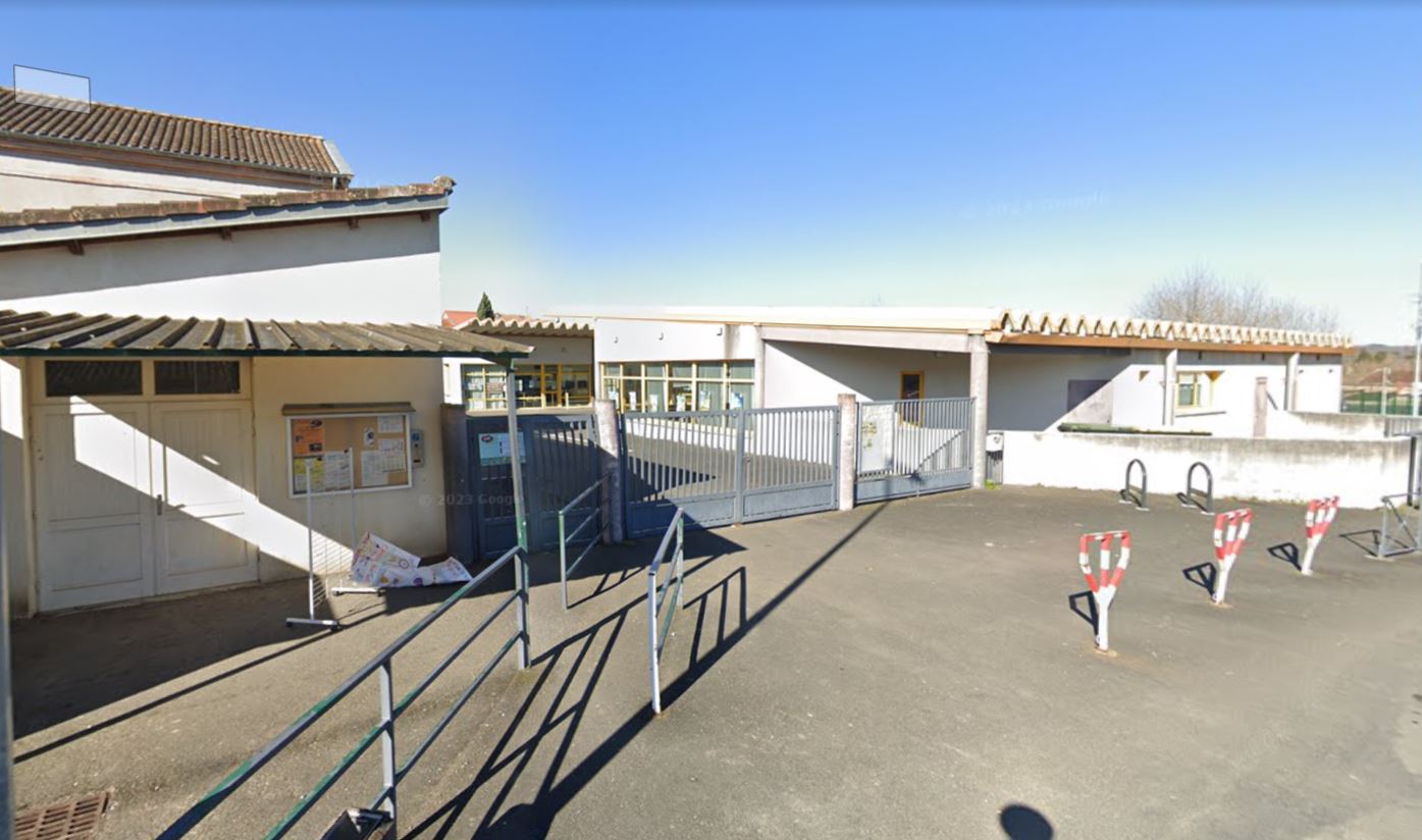 Jet «maladroit» de stylo: l&rsquo;enseignante convoquée à la gendarmerie suite à la plainte des parents