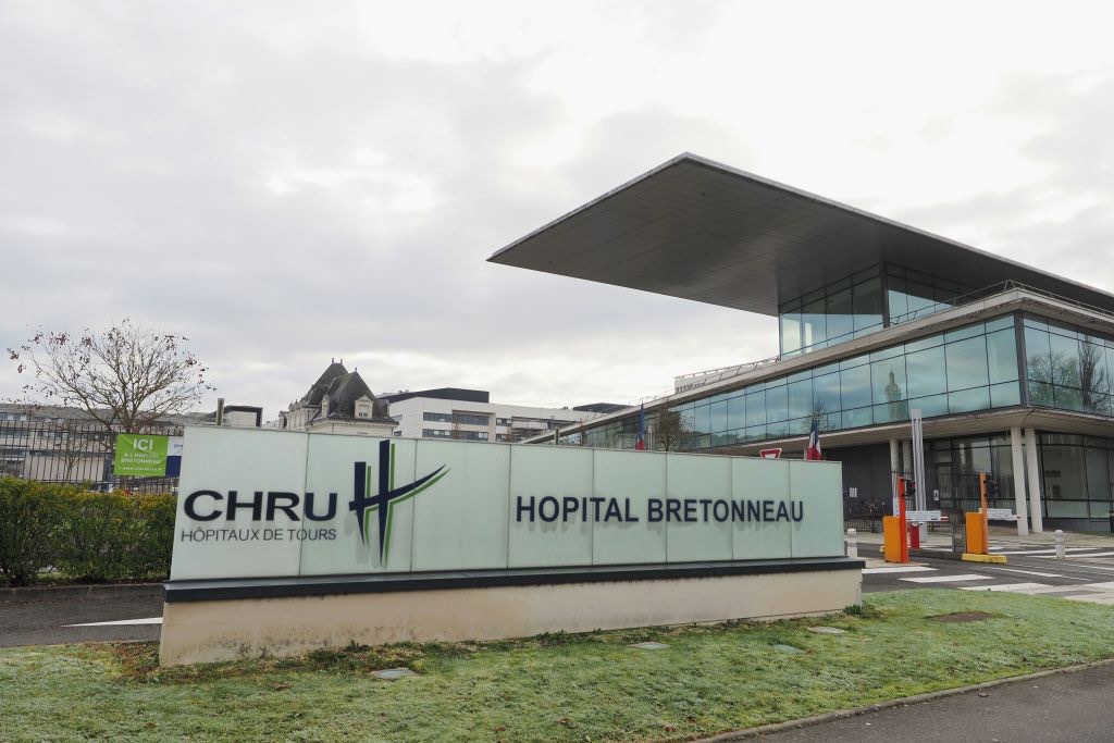 Tours: elle souffre d&rsquo;un cancer du sein droit, l&rsquo;hôpital lui fait 25 séances de radiothérapie au sein gauche