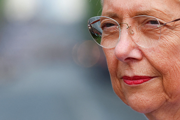 Élisabeth Borne annonce des aides pour les départements et les rassure sur leur avenir