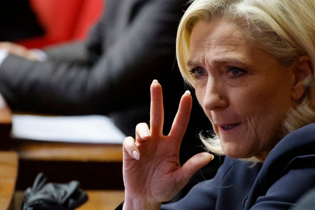 Le RN censurera tout gouvernement comprenant des ministres LFI ou écologistes