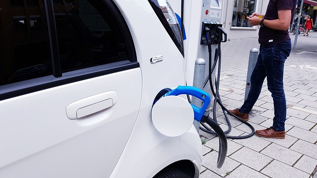 Voitures électriques : les bagarres aux bornes de recharge, un phénomène de plus en plus courant
