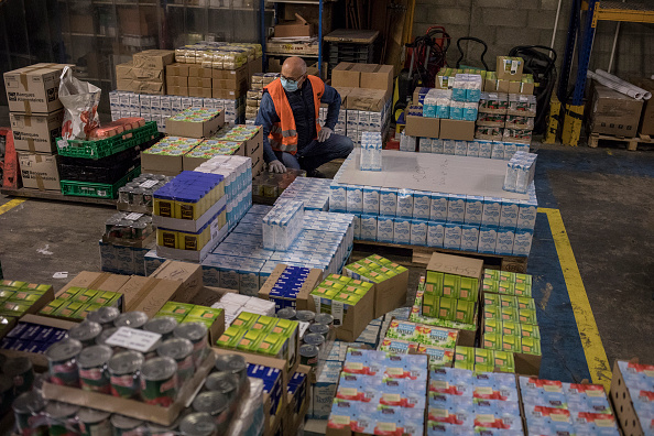« Nos palettes de dons pillées, tout est saccagé »: un entrepôt du Secours populaire vandalisé près de Grenoble
