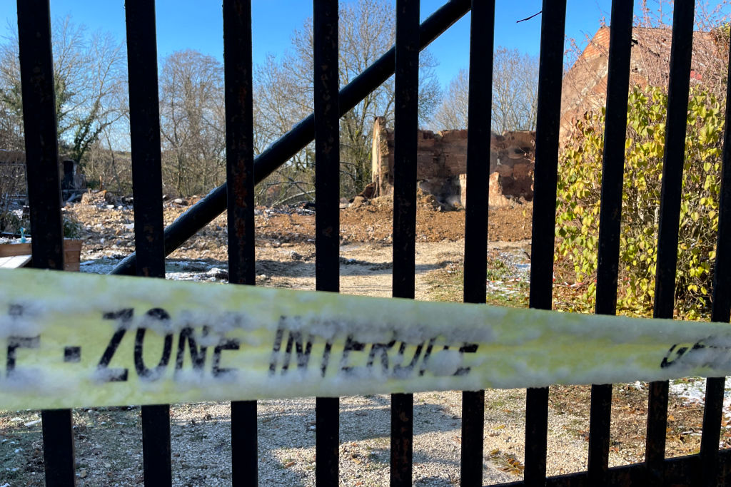 Valentin avoue le meurtre de ses parents: il aurait souhaité tout détruire pour recommencer sa vie