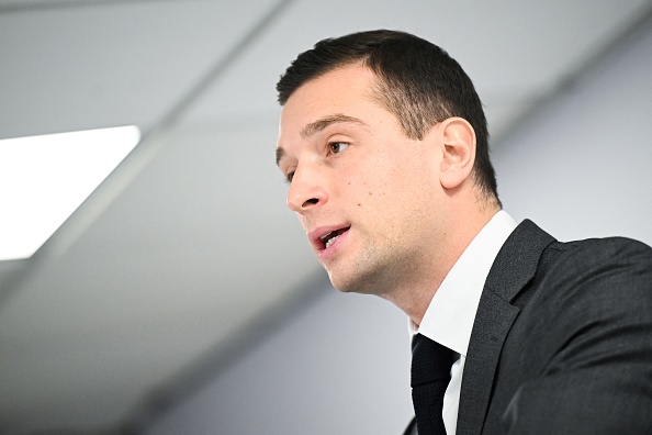 Une journaliste de RCI Guadeloupe écartée à l’antenne après un entretien avec Jordan Bardella