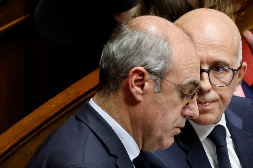 Immigration: LR «ouvert» à poursuivre le débat avec Élisabeth Borne mais sans Gérald Darmanin