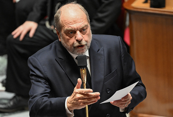 Seuls les parents «défaillants» pourront être sanctionnés, pas les «dépassés», assure Éric Dupond-Moretti