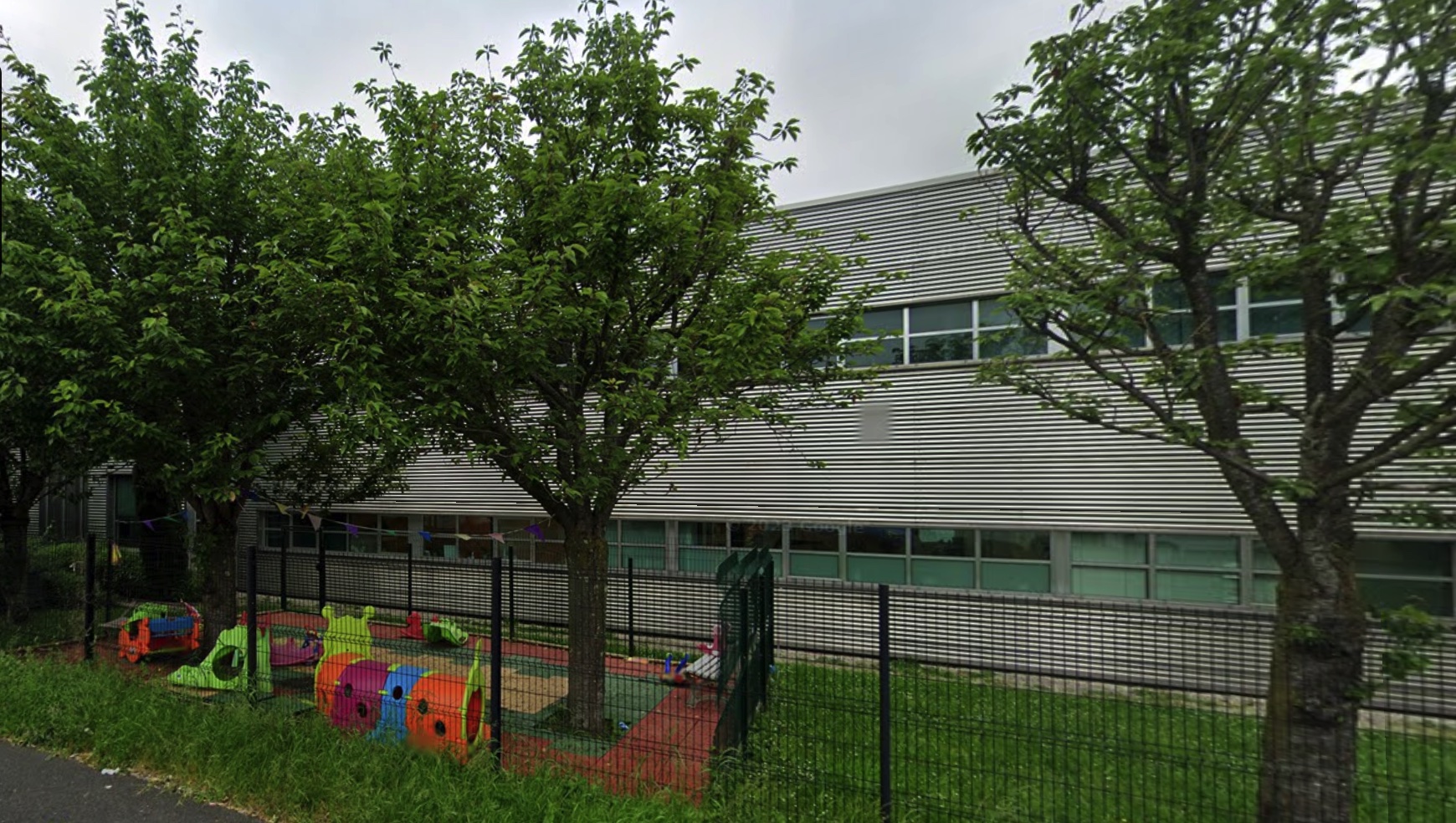 «On va venir à cinq» et faire «comme ils ont fait à Gaza»: une directrice de crèche a été menacée au couteau