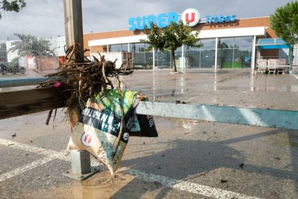 Procès: survivants de l&rsquo;attaque mortelle du Super U de Trèbes, ils témoignent