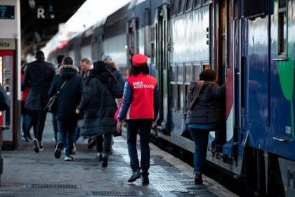 «C&rsquo;est pour nous tuer?»: les passagers d&rsquo;un train Paris-Clermont bloqués par une nuit glaciale sans chauffage ni électricité