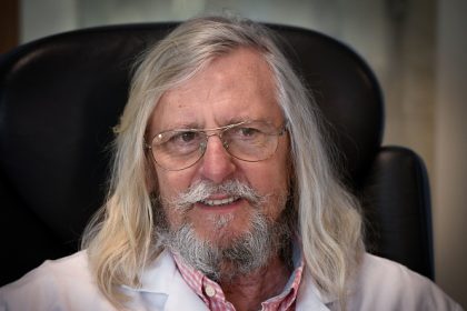 Didier Raoult explique le lien entre les vaccins contre le Covid-19 et les lymphomes