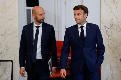 Emmanuel Macron veut que Stanislas Guerini «porte» sa réforme de la fonction publique