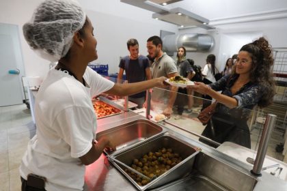 Un étudiant sur cinq ne mange pas à sa faim, révèle une étude de la Fage