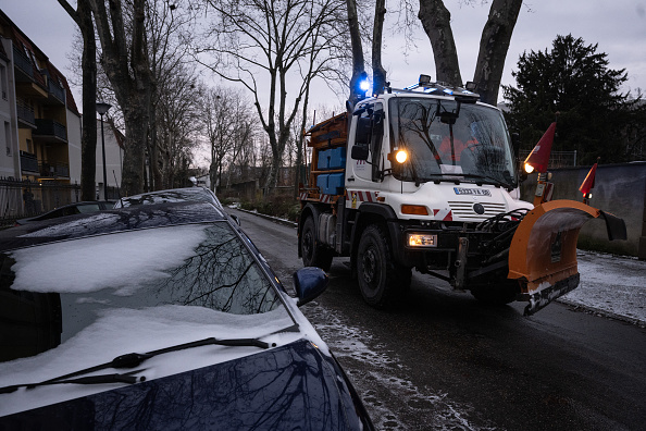 Le froid s&rsquo;accentue en France, galères d&rsquo;automobilistes en Île-de-France