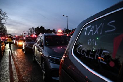 Les taxis à leur tour mobilisés, opérations escargot dans toute la France