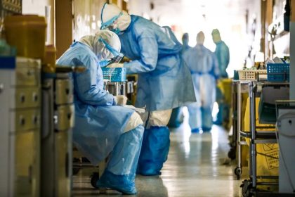 Un laboratoire chinois a séquencé le Covid-19 des semaines avant la divulgation des données par Pékin