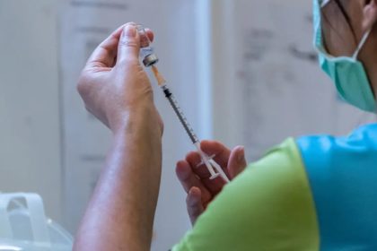 Prudence avec les médicaments génétiques : les mises en garde d&rsquo;un biologiste néerlandais