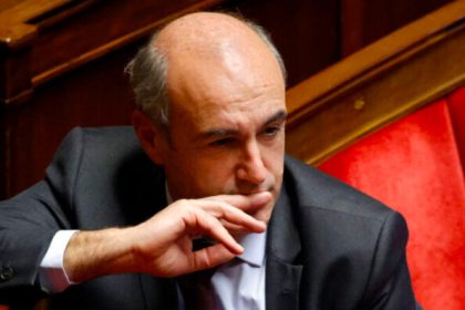 «On lui enverra un huissier»: le président des députés LR presse Rachida Dati de quitter le parti