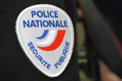 Seine-Saint-Denis: une enfant de huit ans sauve sa maman en appelant la police