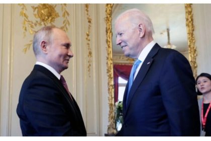 Poutine soutient le « prévisible » Biden plutôt que Trump dans la course présidentielle de 2024