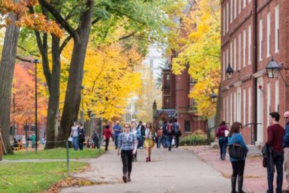 Les formations dites « inclusives » accentuent les préjugés au lieu de les réduire et « réveillent les sectarismes », selon une étude