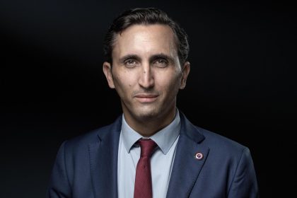 Julien Aubert : « Les accords de libre-échange signés par la Commission avec le reste du monde tuent la plus-value initiale de l’Union européenne »