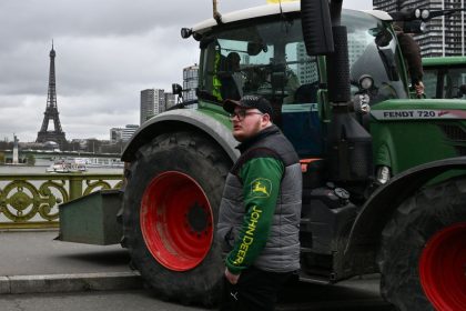 Les agriculteurs dans les rues de Paris pour être entendus, à la veille du Salon de l&rsquo;agriculture