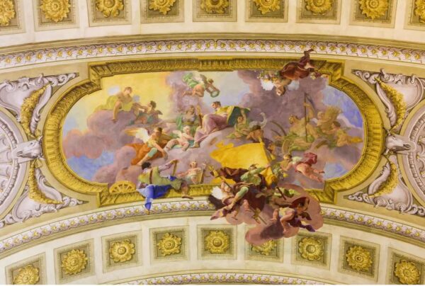 L’une des plus belles bibliothèques au monde datant de l’époque médiévale, il y a plus de 600 ans, vous éblouira