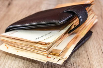 Une collecte de plus de 34.000 euros pour récompenser un « honnête » homme et sans-abri