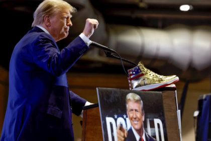 Trump annonce le lancement de sa propre ligne de baskets et crée la surprise