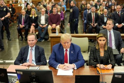 Trump condamné à une amende record de 350 millions de dollars