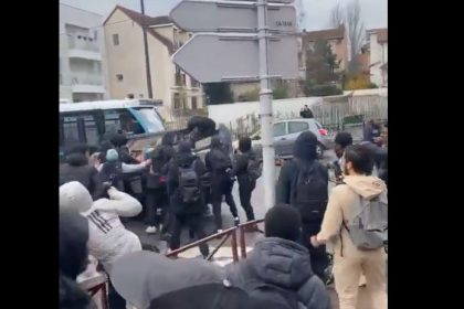 Cachan: 200 personnes cagoulées attaquent le lycée et prennent la police pour cible