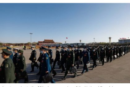 Xi Jinping consolide son pouvoir dictatorial alors que son Premier ministre acquiert un nouveau rôle