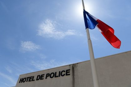 Var: un adolescent de 14 ans poursuivi pour menaces de mort contre une enseignante