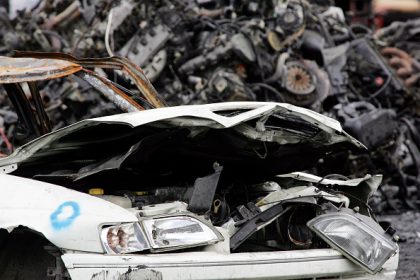 Sa voiture est détruite par la fourrière pendant ses vacances: il l&rsquo;avait laissée sur une place gratuite