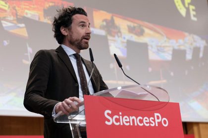 Soupçonné de violences conjugales, Mathias Vicherat, directeur de Sciences Po, démissionne