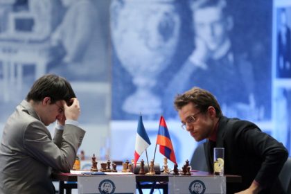 Mort du grand maître d’échecs Daniel Naroditsky : la Fédération internationale ouvre une enquête sur Vladimir Kramnik, l’ancien champion du monde