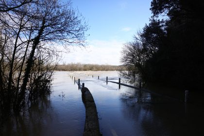 Intempéries dans le Gard: que sait-on du père et des deux enfants morts, retrouvés dans les crues ?