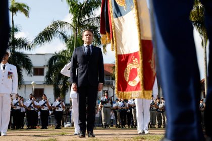 Insécurité, enclavement, autonomie… Emmanuel Macron attendu en Guyane pour discuter des problèmes sensibles