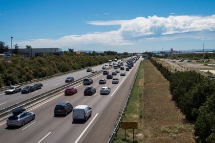 Accident sur l’A8: un employé d’autoroute tué, six blessés dont deux gendarmes