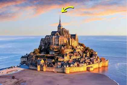 [Photos] Le Mont-Saint-Michel au péril de la mer dédié à l&rsquo;ange guerrier qui a vaincu Satan au ciel