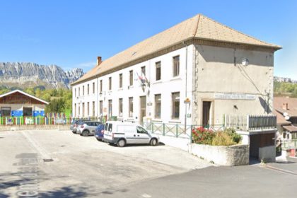 Isère: les parents d&rsquo;élèves utilisent une scène de Jurassic Park dans un montage vidéo, pour éviter une fermeture de classe