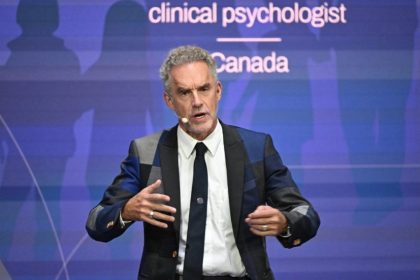 Jordan Peterson : Nous allons vers un « État de surveillance »