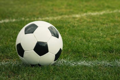 Sens: un footballeur âgé de 13 ans meurt d&rsquo;une crise cardiaque en plein match