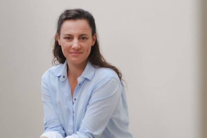 Guerre en Ukraine : « Nous devons accélérer les livraisons et soutenir au maximum les Ukrainiens sur le plan financier et assurer une pérennité des financements », déclare Anna Pic