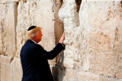 Trump déclare qu&rsquo;Israël a commis une « grave erreur » en filmant la destruction de Gaza