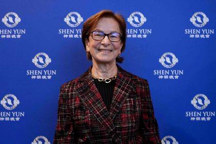 Shen Yun amène « une ouverture du cœur », estime une ancienne sous-préfète