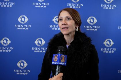 Shen Yun : « Cette progression de l’être humain pour tendre vers ce qu’il y a de plus beau dans l’humanité, m’a beaucoup touchée »