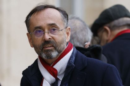 Un enfant « n&rsquo;a pas à être tout seul, en pleine nuit dans la ville » : à Béziers, le maire instaure un couvre-feu pour les moins de 13 ans