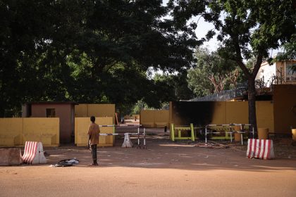 Trois diplomates expulsés pour « activités subversives » au Burkina : la France récuse ces accusations « infondées »